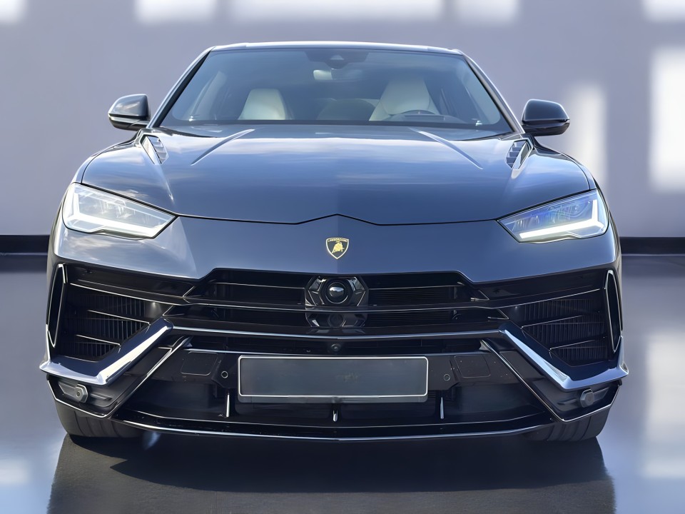 Lamborghini URUS S (2)