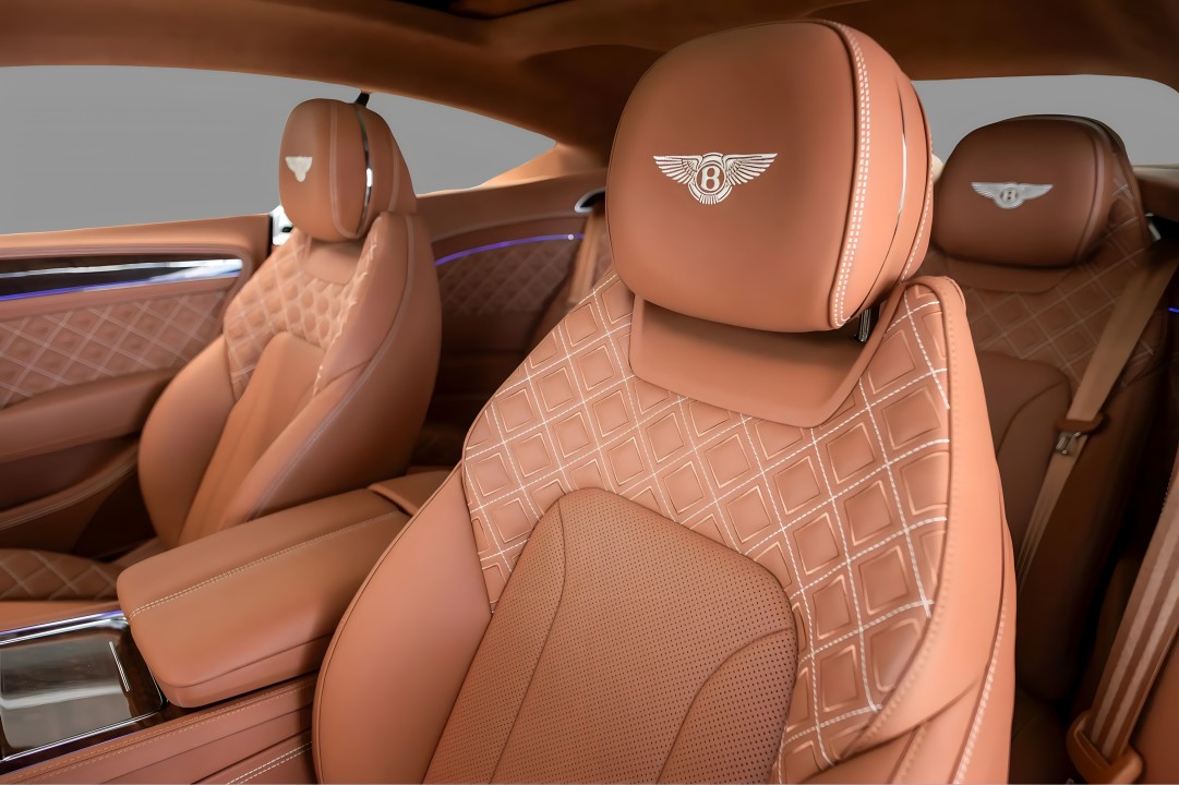 Bentley Continental GT S V8 - foto 13