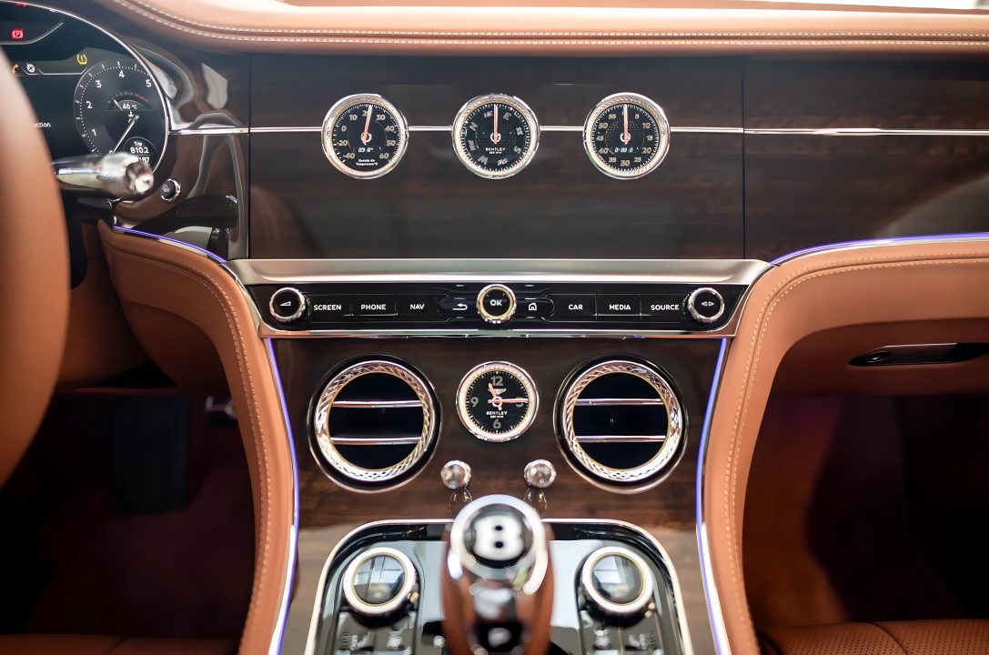 Bentley Continental GT S V8 - foto 17