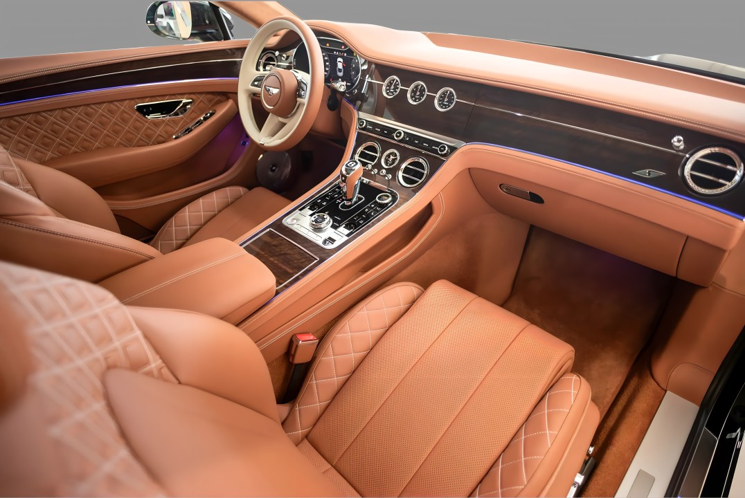 Bentley Continental GT S V8 - foto 10