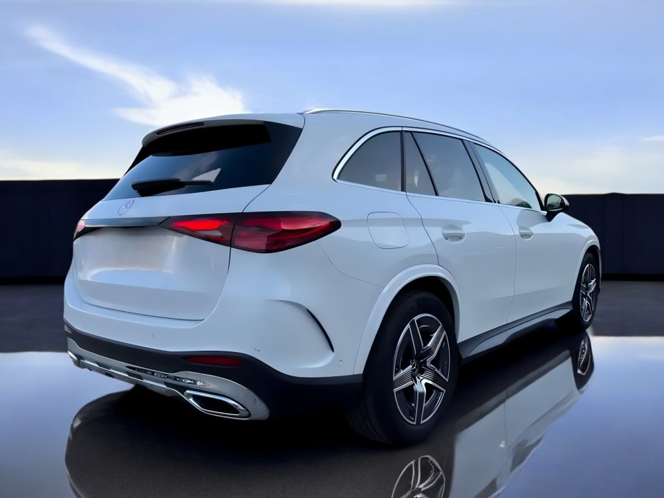 Mercedes-Benz GLC 300 4MATIC AMG (3)