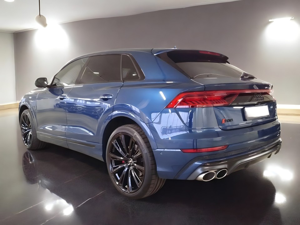 Audi SQ8 TFSI quattro tiptronic (4)
