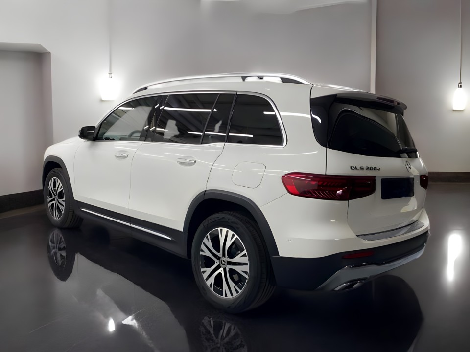 Mercedes-Benz GLB 200d (3)