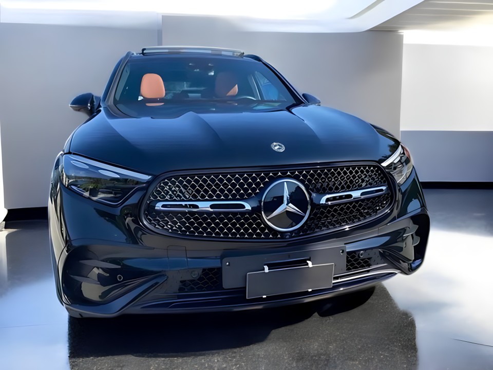 Mercedes-Benz GLC 300d AMG (2)