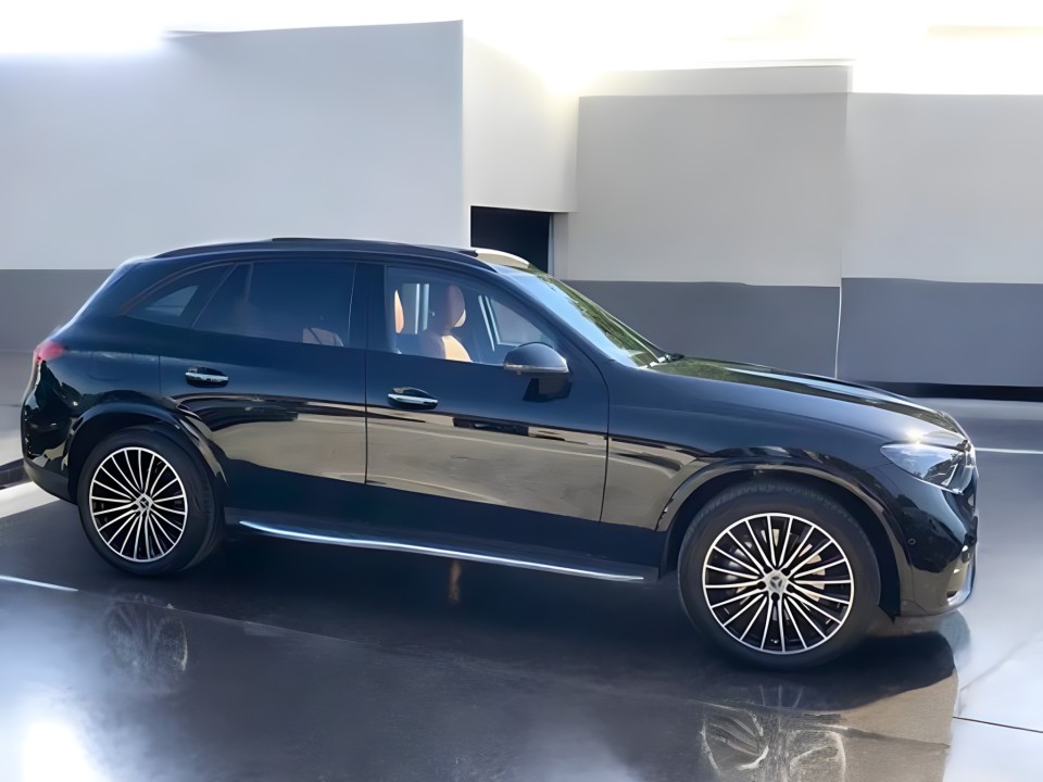 Mercedes-Benz GLC 300d AMG (5)