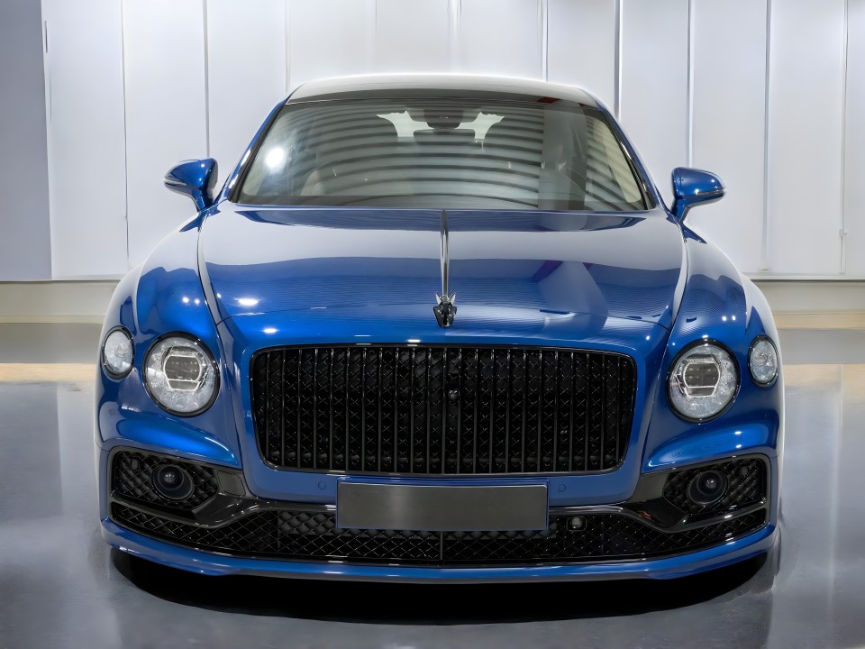 Bentley Flying Spur Azure V6 (5)
