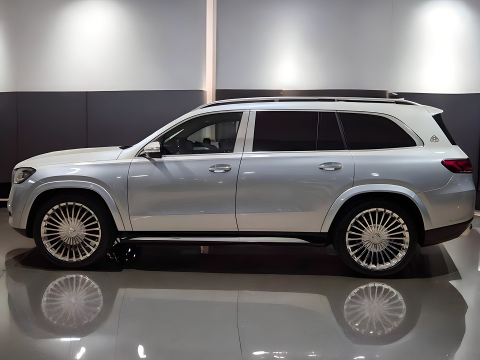 Mercedes-Benz GLS 600 4MATIC (4)