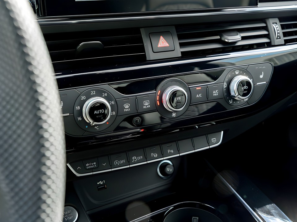 Audi A5 Coupe 35 TFSI S tronic - foto 6