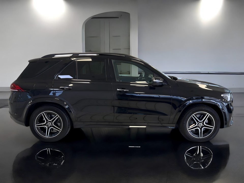 Mercedes-Benz GLE 400d 4MATIC AMG Line (2)