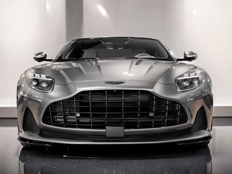 Aston Martin DB12 V8 Coupe (2)