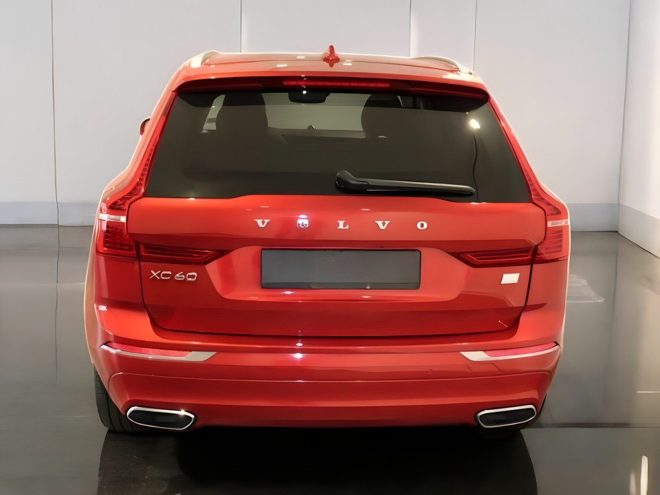 Volvo XC 60 T8 (3)