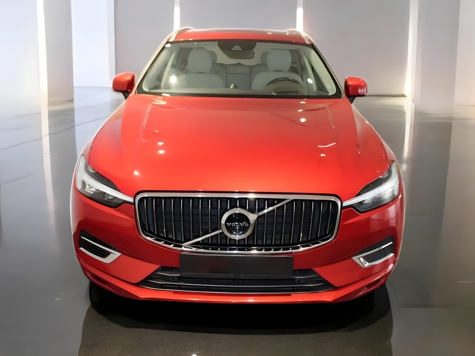 Volvo XC 60 T8 (2)