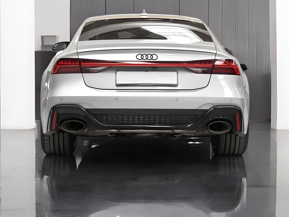 Audi RS7 (3)