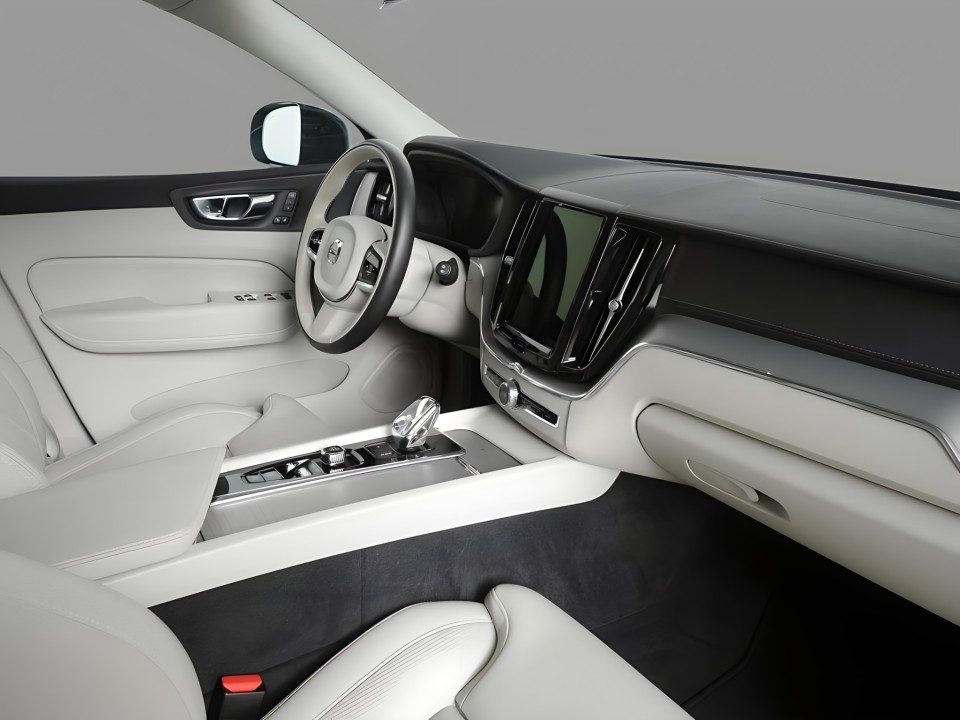 Volvo XC 60 T8 - foto 8