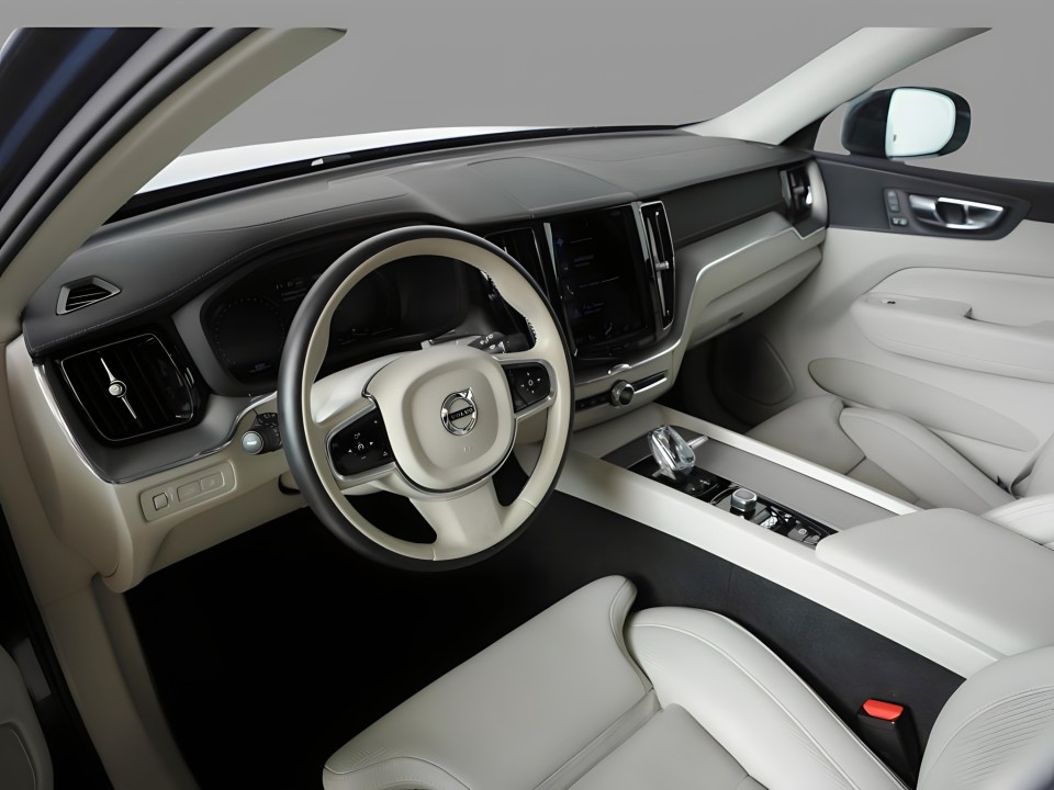 Volvo XC 60 T8 - foto 7