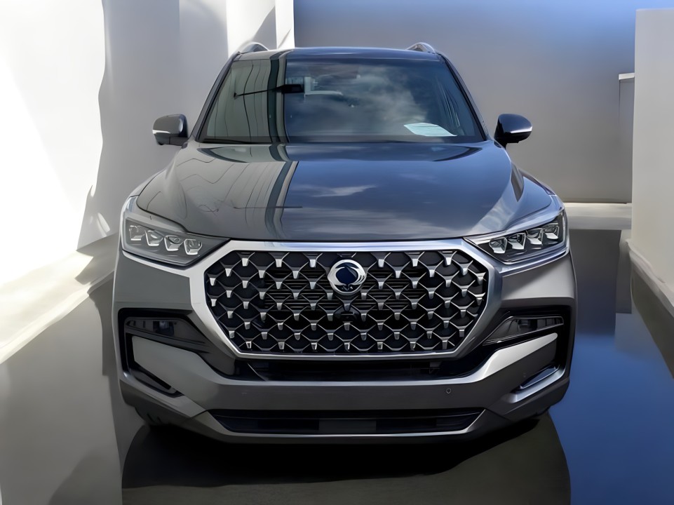 SsangYong REXTON E-XDI (3)