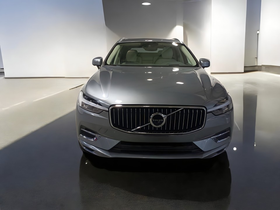 Volvo XC 60 T8 AWD (3)