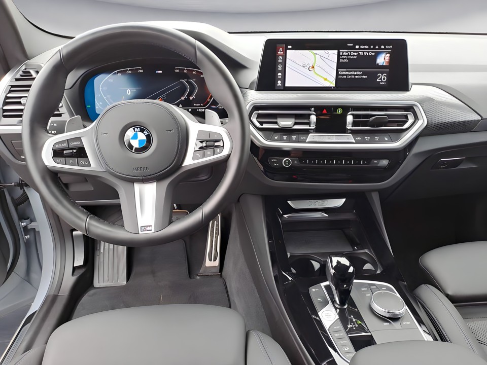 BMW X3 xDrive 20i M-SPORT (2)