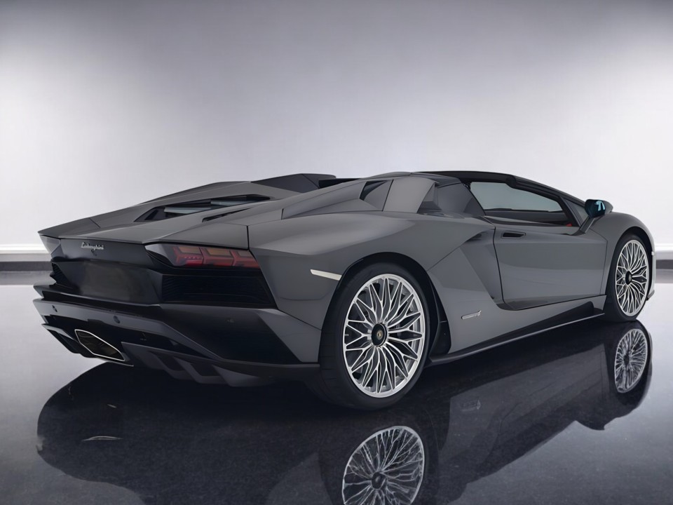 Lamborghini Aventador S Roadster (5)