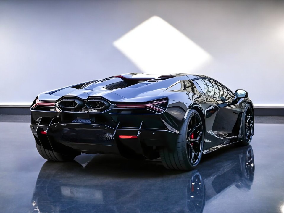 Lamborghini Revuelto (2)