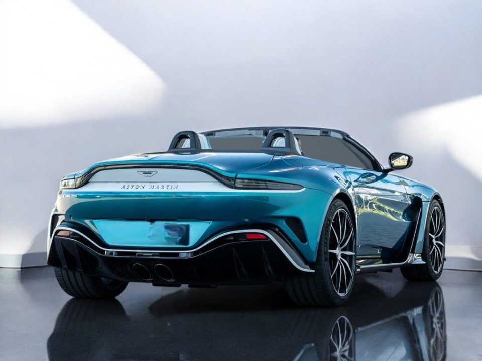 Aston Martin Vantage V12 Roadster (4)