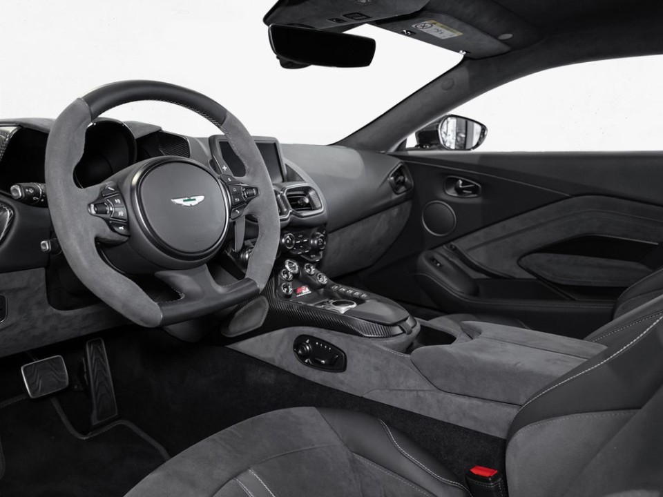 Aston Martin Vantage V8 F1 Coupe (5)
