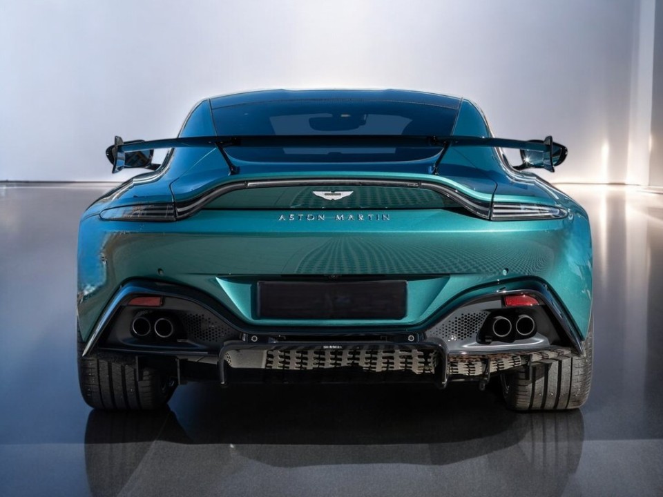 Aston Martin Vantage V8 F1 Edition - foto 6