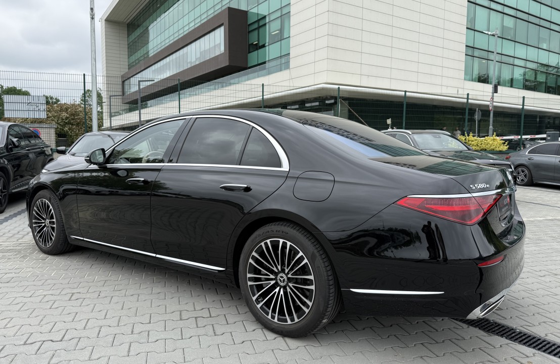 Mercedes-Benz S 580e 4MATIC (5)