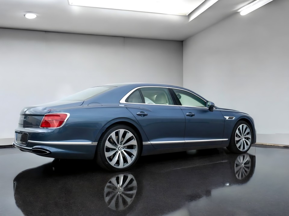 Bentley Flying Spur W12 (2)