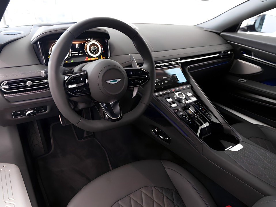 Aston Martin DB12 Volante - foto 7