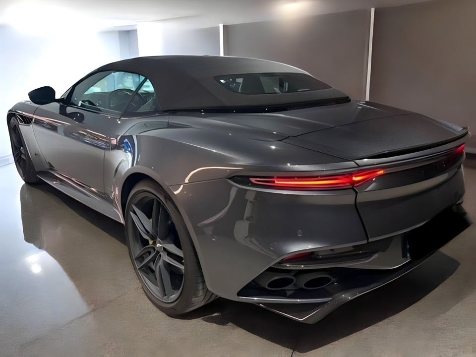 Aston Martin DBS V12 Volante (3)