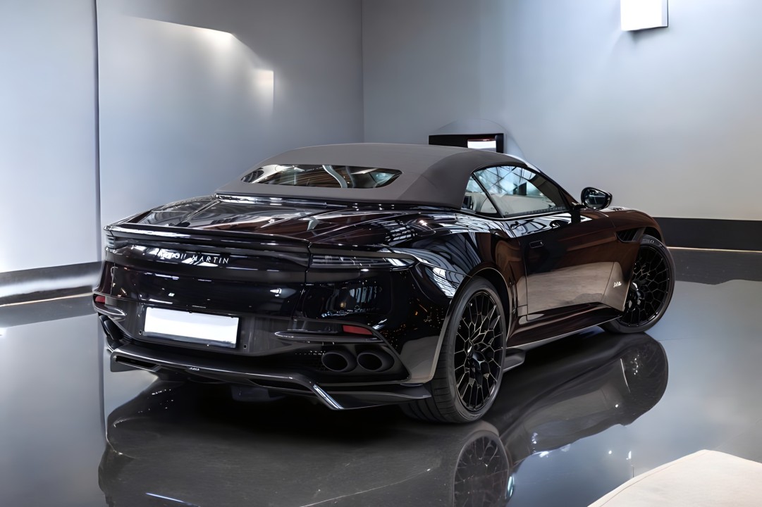Aston Martin DBS 770 Volante (5)