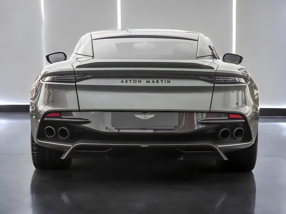 Aston Martin DBS - foto 6