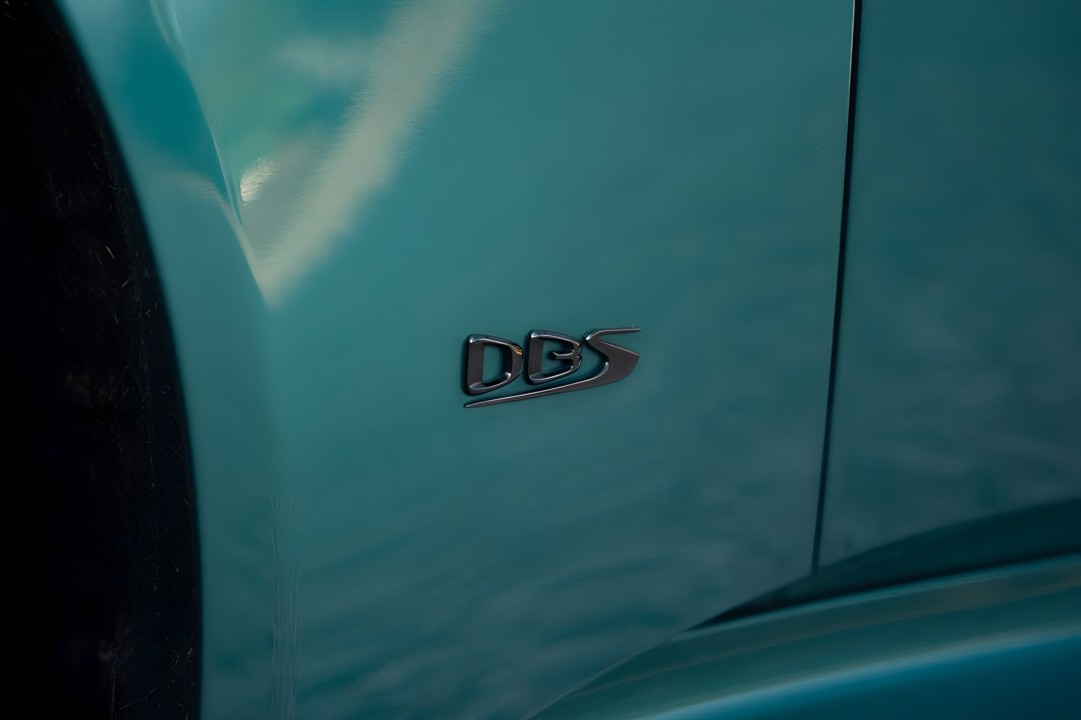 Aston Martin DBS Superleggera - foto 18