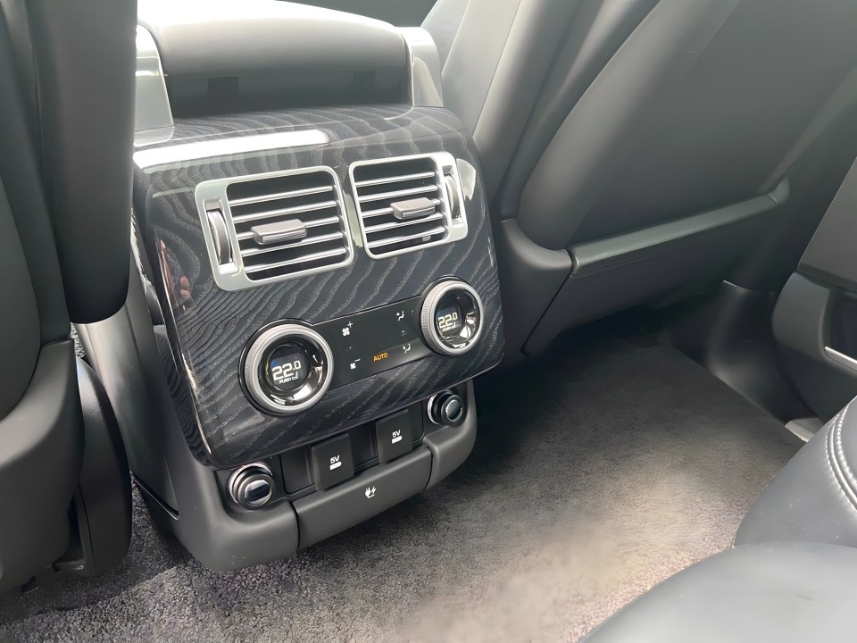 Land Rover Range Rover Vogue P400 Autobiography - foto 14