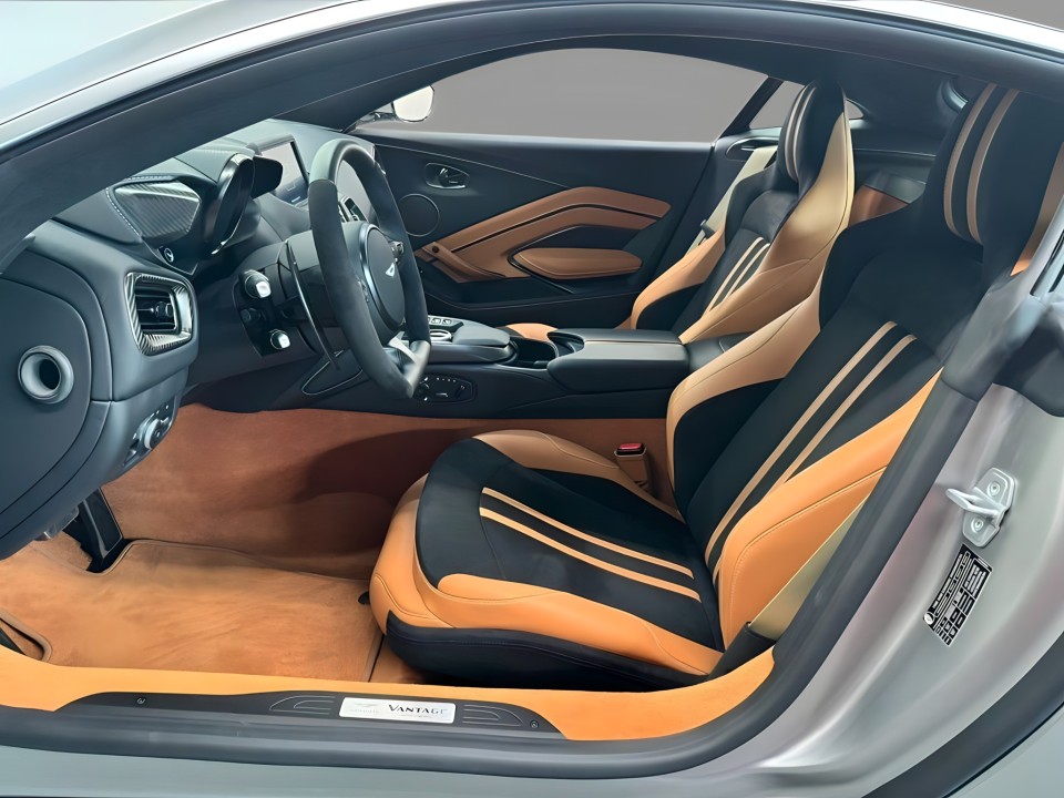 Aston Martin Vantage V8 - foto 6