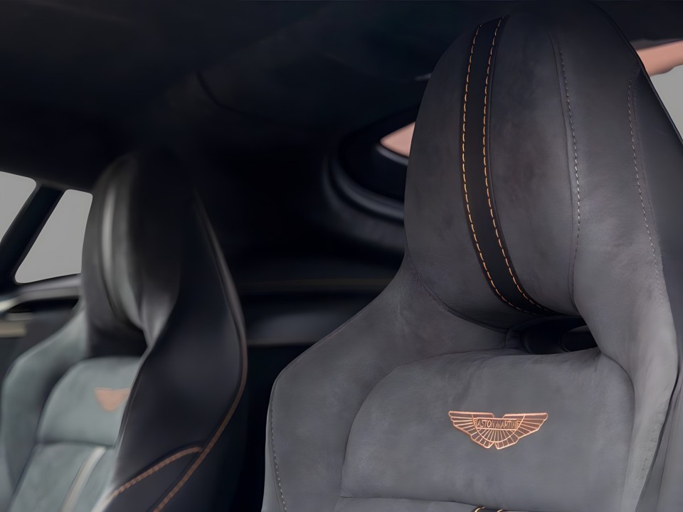 Aston Martin Vantage V8 F1 Coupe - foto 11