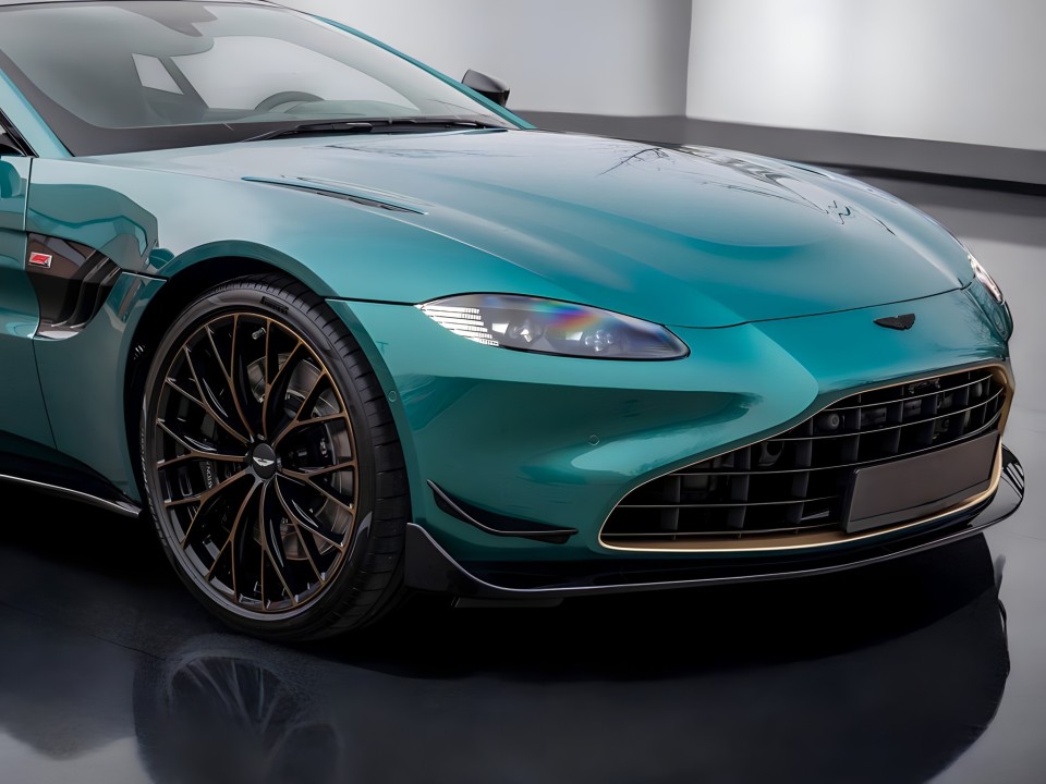 Aston Martin Vantage V8 F1 Coupe - foto 7