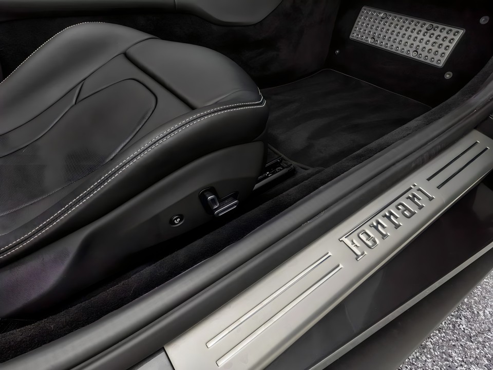 Ferrari Portofino - foto 17