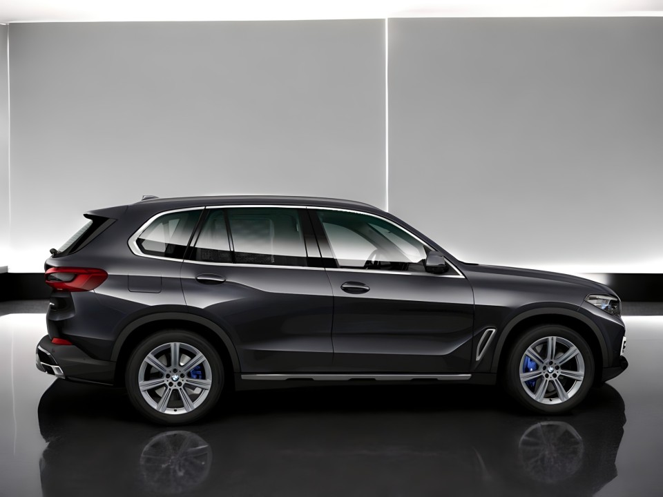 BMW X5 xDrive 45e (2)