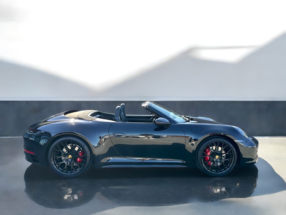 Porsche 911 Carrera 4S (4)