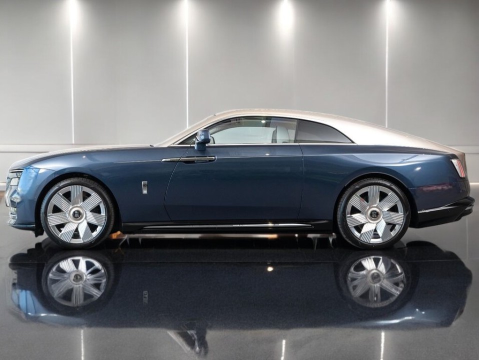 Rolls-Royce Spectre (4)