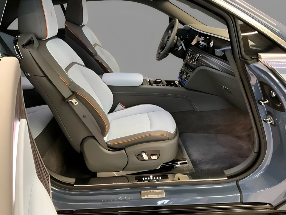 Rolls-Royce Spectre - foto 9