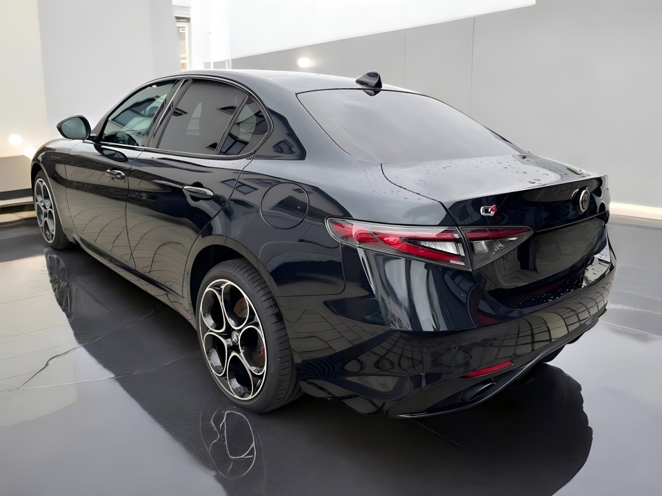 Alfa Romeo Giulia Q4 (4)