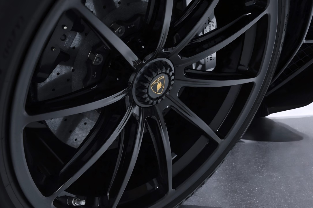 Lamborghini Aventador LP 780-4 Ultimae - foto 11