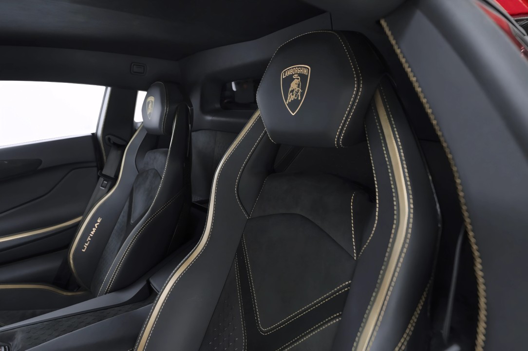 Lamborghini Aventador LP 780-4 Ultimae - foto 8