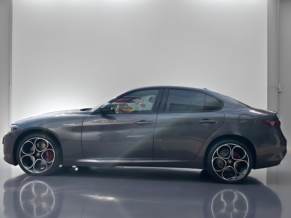 Alfa Romeo Giulia Veloce Q4 (4)