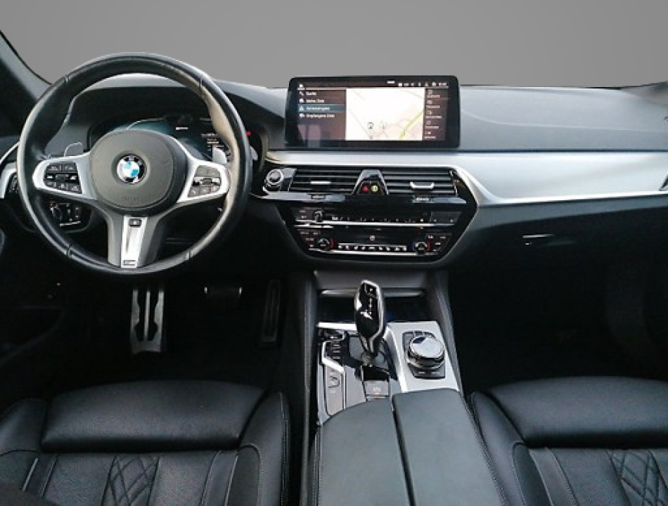 BMW Seria 5 530E - foto 9