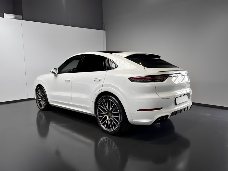 Porsche Cayenne Coupe (4)
