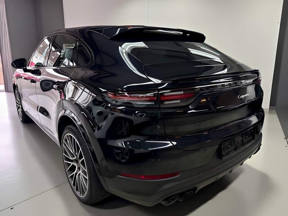 Porsche Cayenne Coupe (4)
